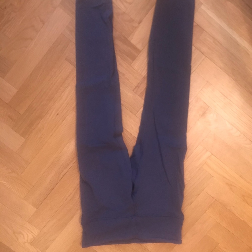 Lululemon wonder under leggings in blue